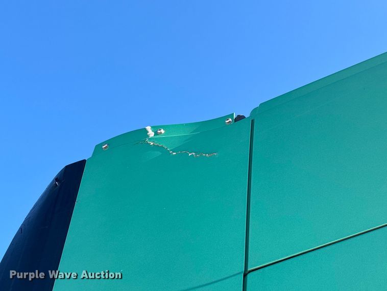 image for item DW7371 2022 International LT625 semi truck