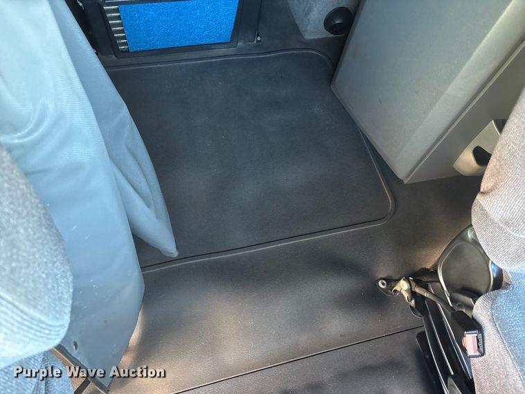 image for item DW7371 2022 International LT625 semi truck