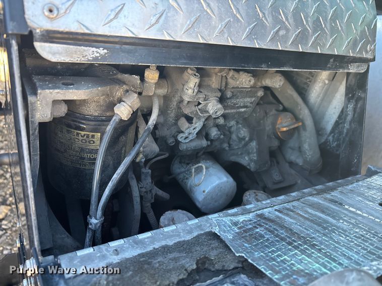 image for item DW7371 2022 International LT625 semi truck