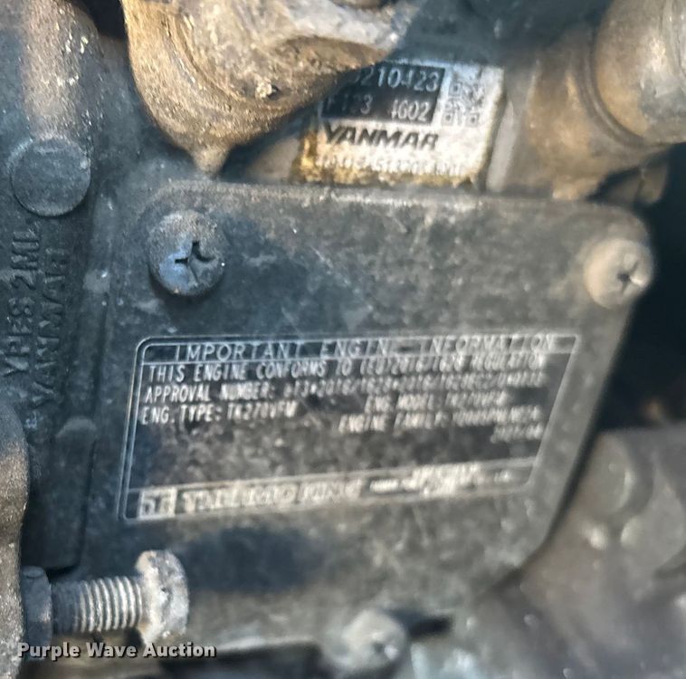 image for item DW7371 2022 International LT625 semi truck