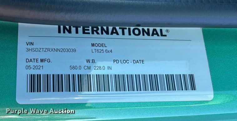 image for item DW7371 2022 International LT625 semi truck