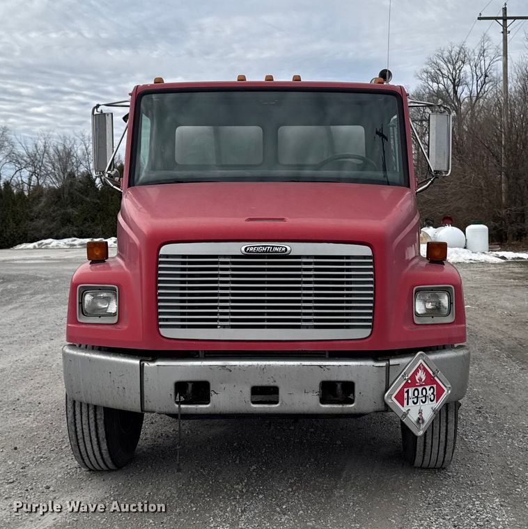 image for item EA2205 2002 Freightliner FL70 fuel truck