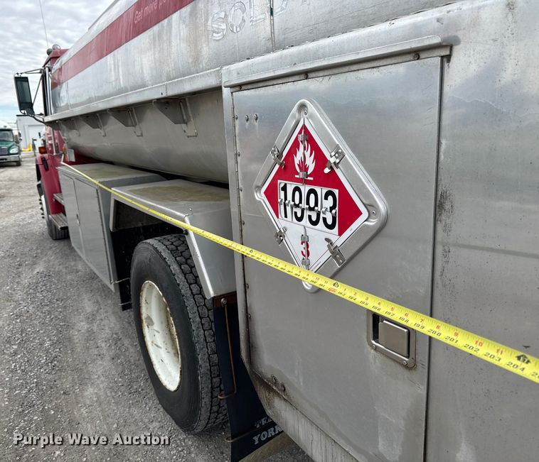 image for item EA2205 2002 Freightliner FL70 fuel truck