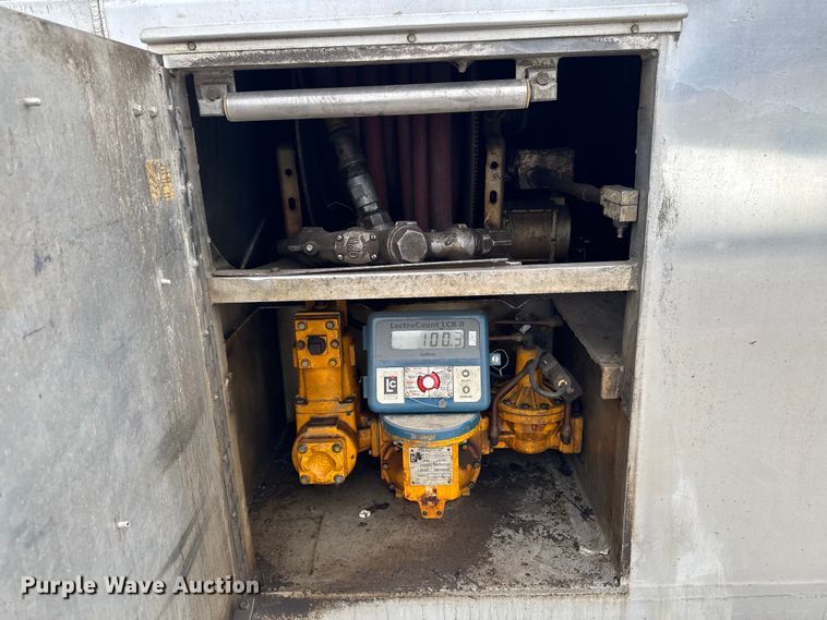 image for item EA2205 2002 Freightliner FL70 fuel truck