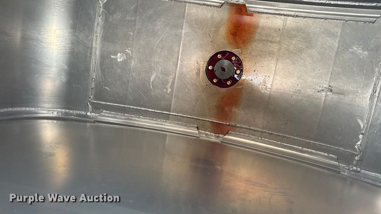 image for item EA2205 2002 Freightliner FL70 fuel truck