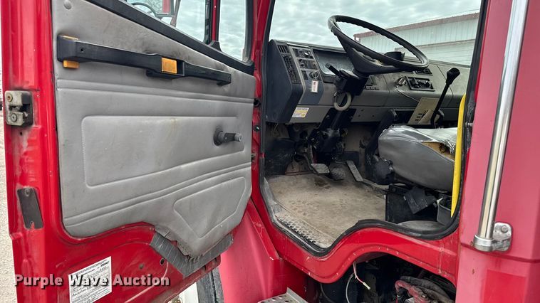 image for item EA2205 2002 Freightliner FL70 fuel truck