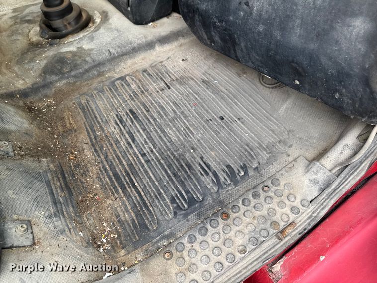 image for item EA2205 2002 Freightliner FL70 fuel truck