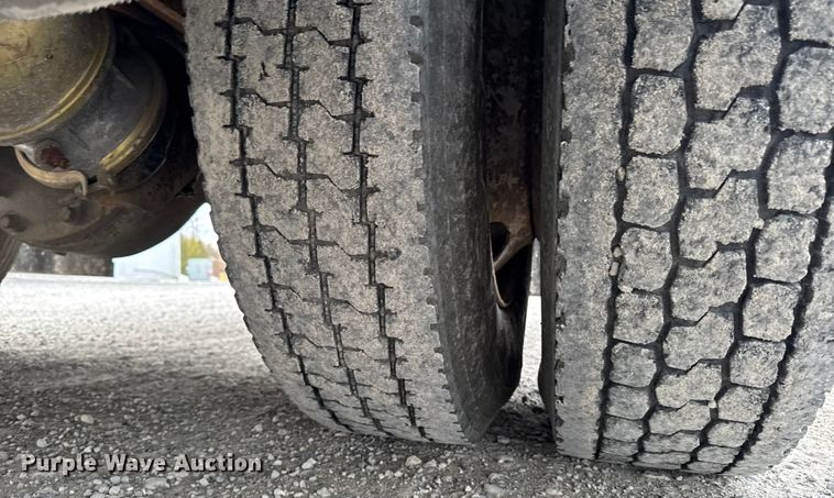 image for item EA2205 2002 Freightliner FL70 fuel truck