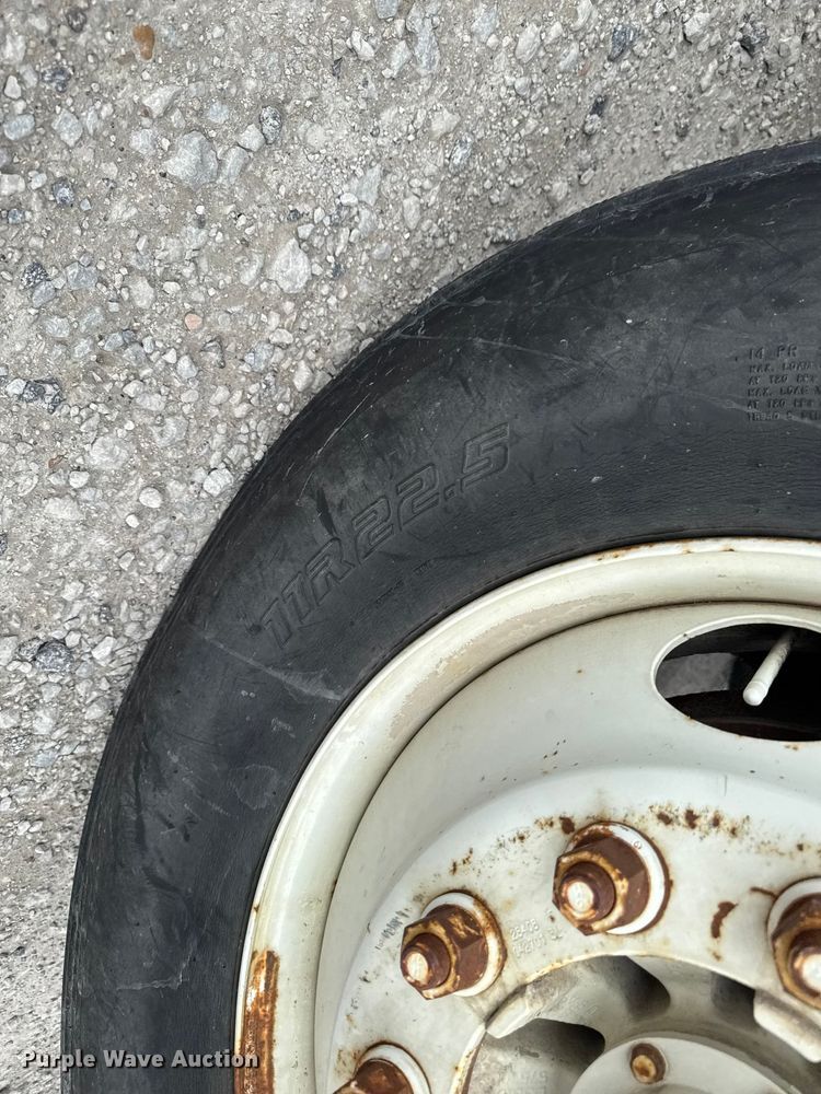 image for item EA2205 2002 Freightliner FL70 fuel truck