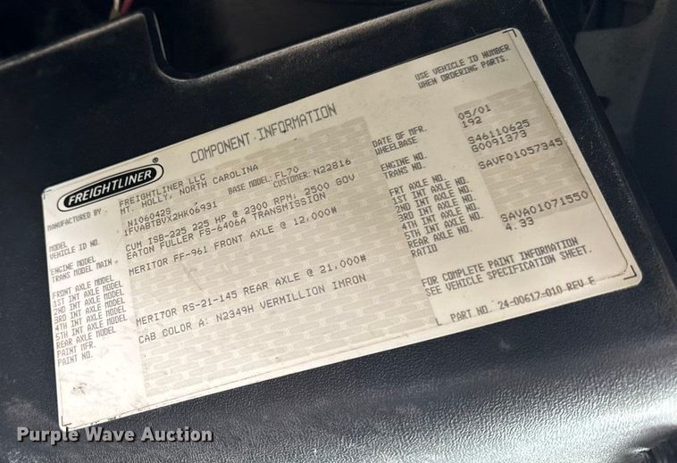 image for item EA2205 2002 Freightliner FL70 fuel truck