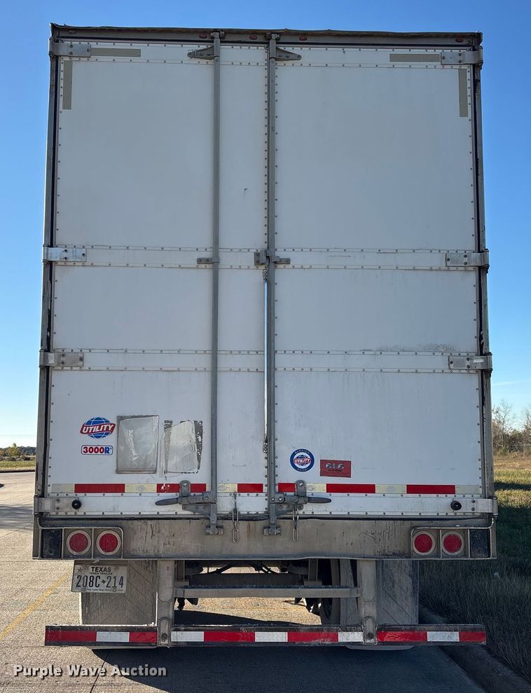 image for item EA7132 2016 Utility VS2RA refrigerated van trailer