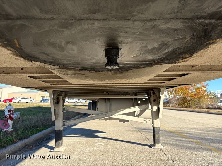 image for item EA7132 2016 Utility VS2RA refrigerated van trailer