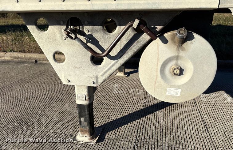 image for item EA7132 2016 Utility VS2RA refrigerated van trailer