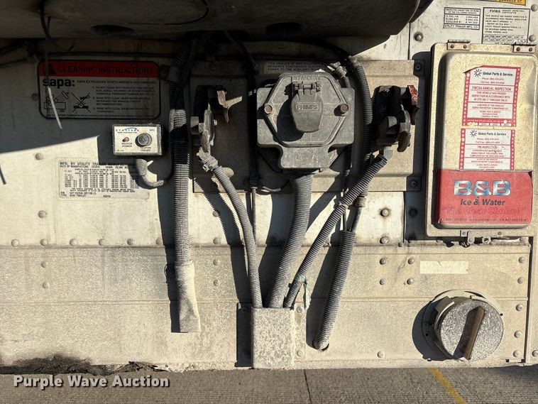 image for item EA7132 2016 Utility VS2RA refrigerated van trailer