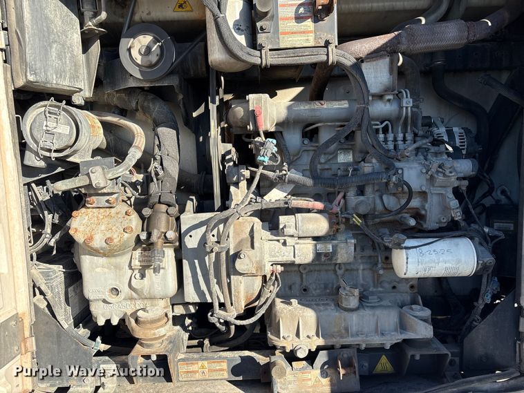 image for item EA7132 2016 Utility VS2RA refrigerated van trailer