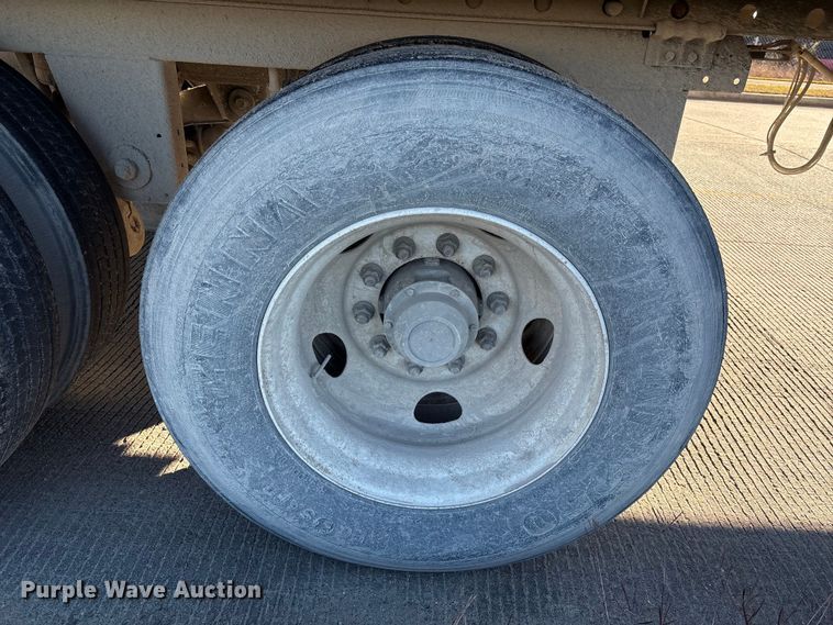 image for item EA7132 2016 Utility VS2RA refrigerated van trailer