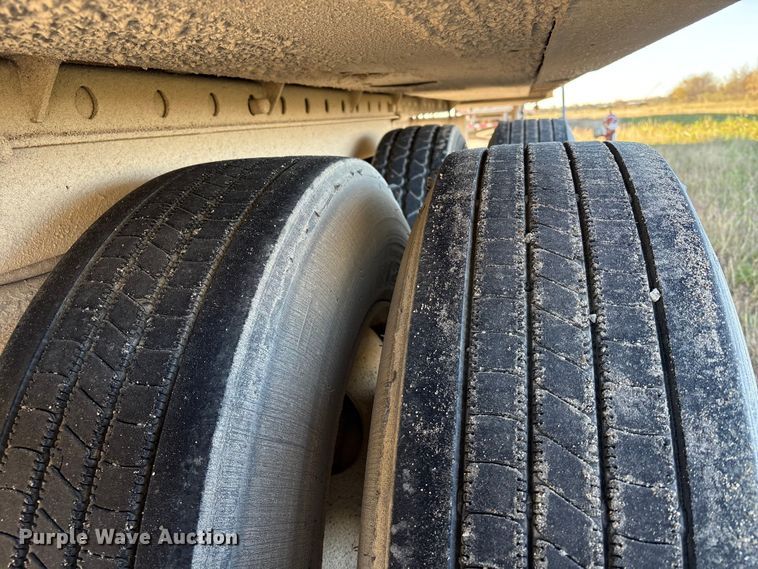 image for item EA7132 2016 Utility VS2RA refrigerated van trailer