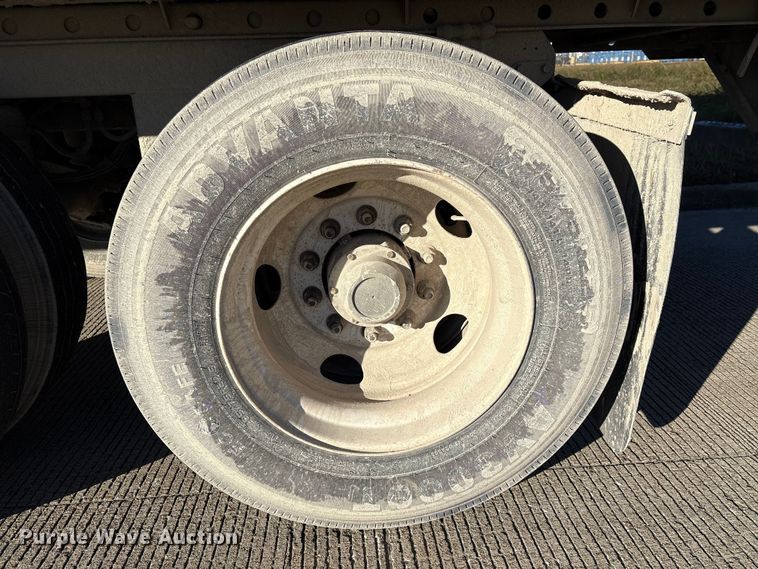 image for item EA7132 2016 Utility VS2RA refrigerated van trailer