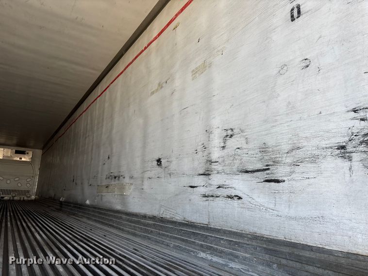 image for item EA7134 2013 Utility VS2RA refrigerated van trailer