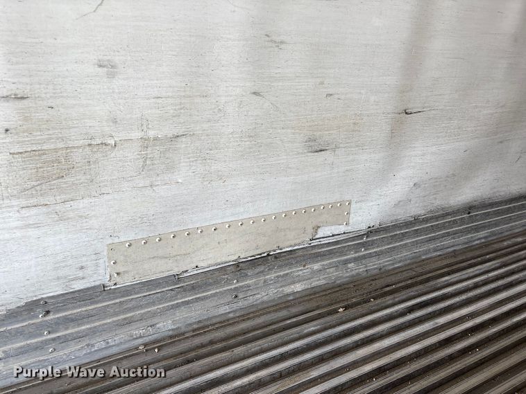 image for item EA7134 2013 Utility VS2RA refrigerated van trailer