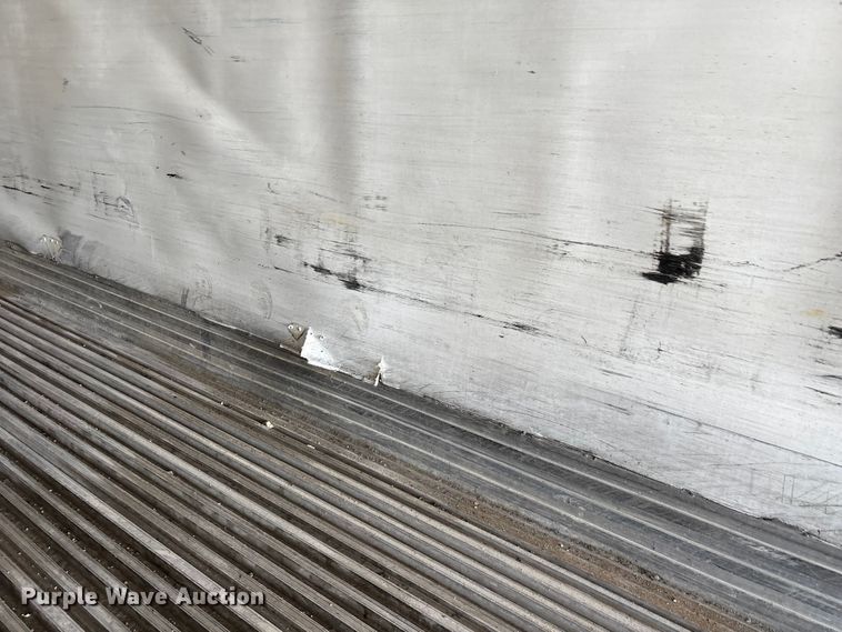 image for item EA7134 2013 Utility VS2RA refrigerated van trailer