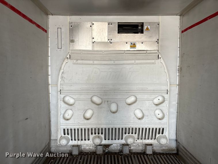 image for item EA7134 2013 Utility VS2RA refrigerated van trailer