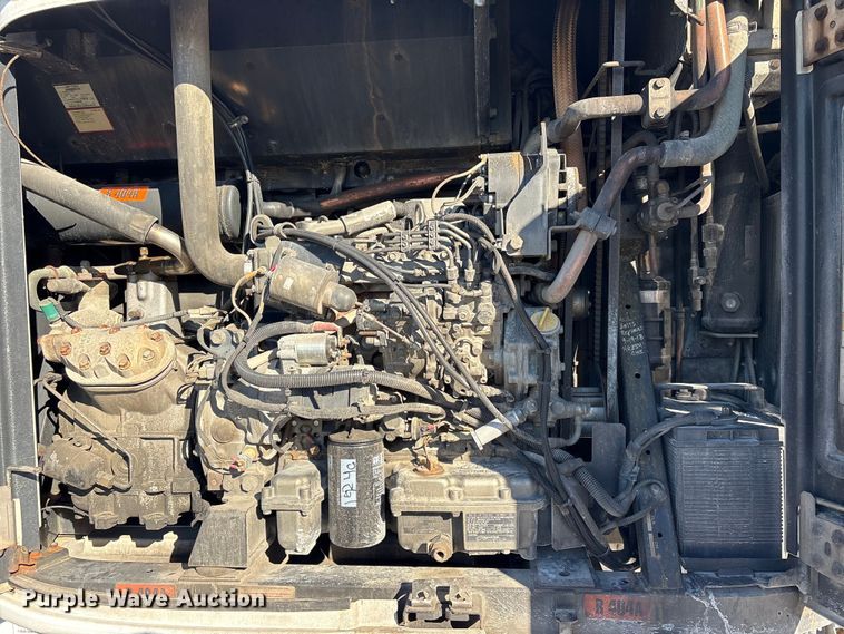 image for item EA7134 2013 Utility VS2RA refrigerated van trailer