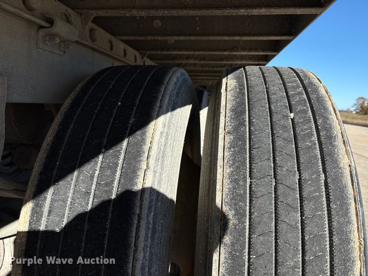 image for item EA7134 2013 Utility VS2RA refrigerated van trailer