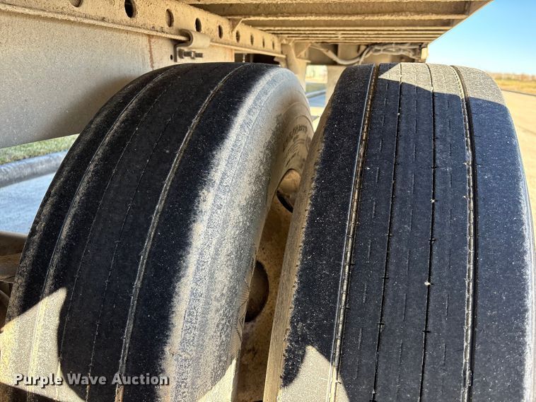 image for item EA7134 2013 Utility VS2RA refrigerated van trailer