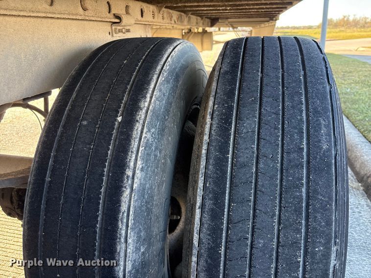 image for item EA7134 2013 Utility VS2RA refrigerated van trailer