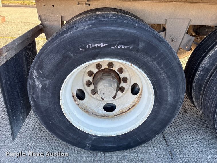 image for item EA7134 2013 Utility VS2RA refrigerated van trailer