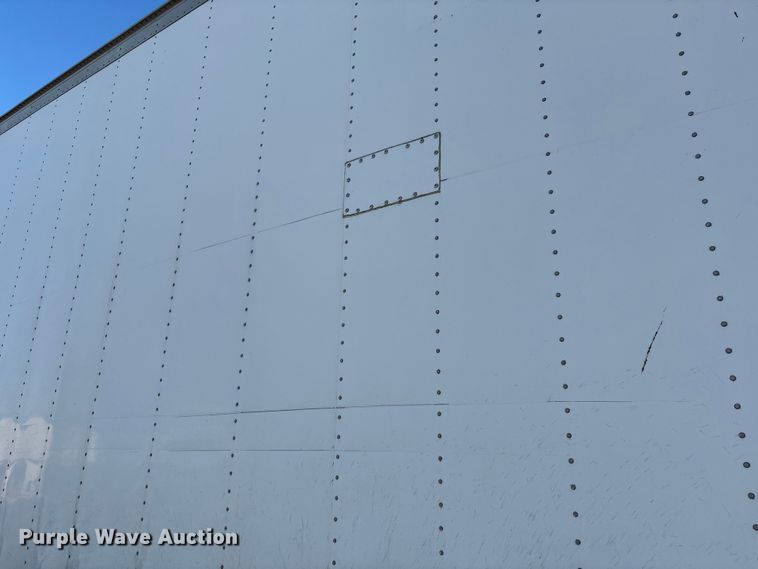 image for item EA7135 2016 Hyundai VR2530152-AS refrigerated van trailer