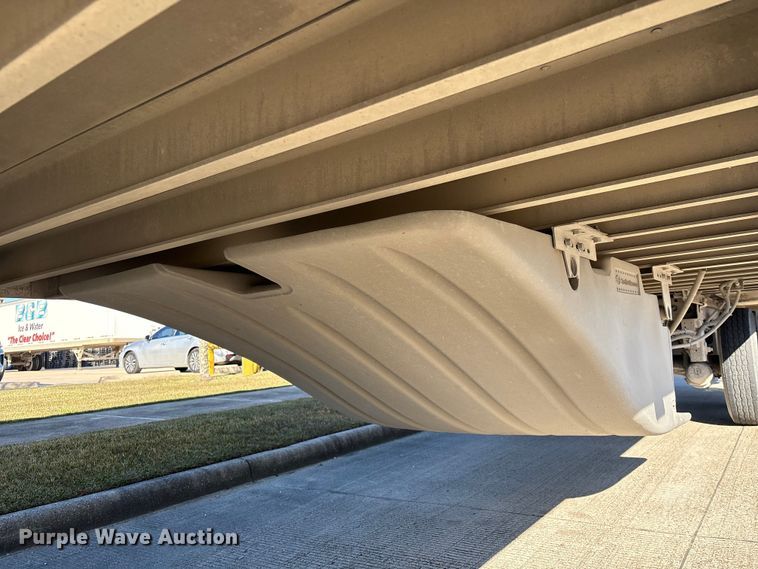 image for item EA7135 2016 Hyundai VR2530152-AS refrigerated van trailer