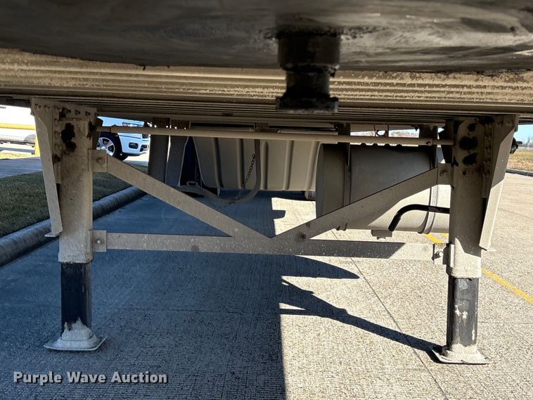 image for item EA7135 2016 Hyundai VR2530152-AS refrigerated van trailer