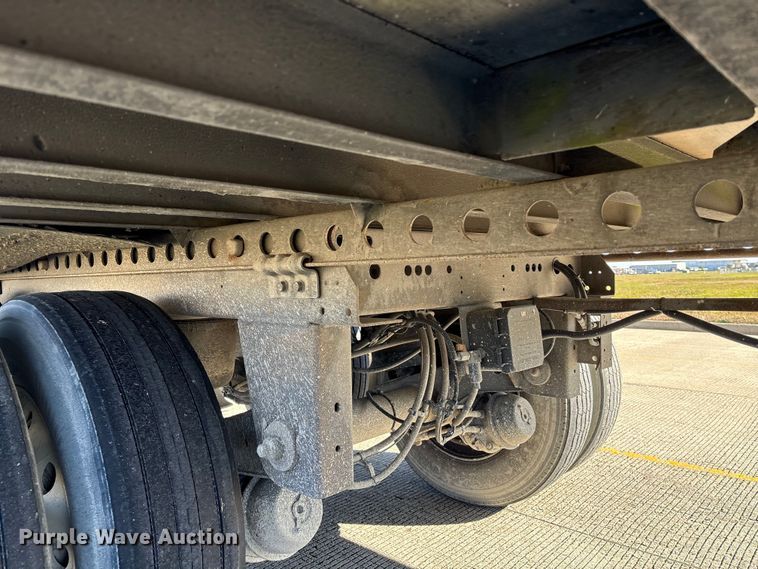 image for item EA7135 2016 Hyundai VR2530152-AS refrigerated van trailer