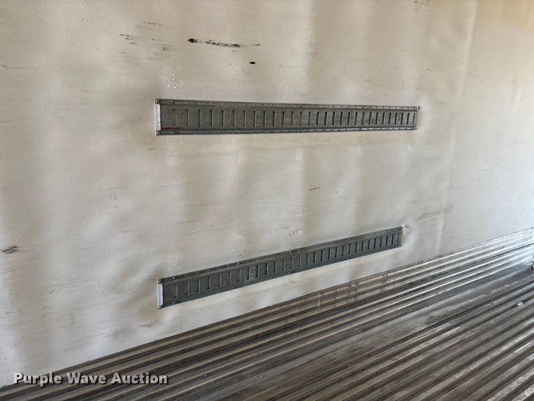 image for item EA7135 2016 Hyundai VR2530152-AS refrigerated van trailer