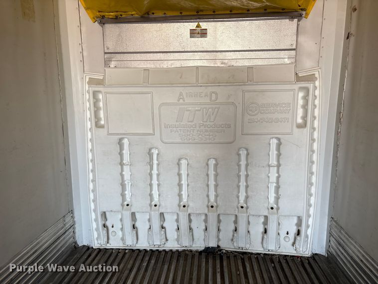 image for item EA7135 2016 Hyundai VR2530152-AS refrigerated van trailer