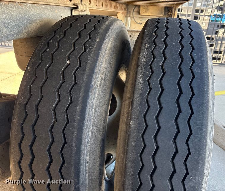 image for item EA7137 2019 Great Dane CLA-1214-01053 dry van trailer