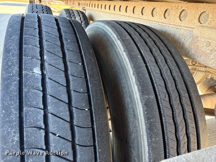 image for item EA7138 2019 Great Dane CLA-1213-21053 dry van trailer