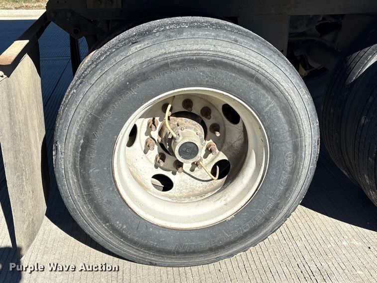 image for item EA7139 2019 Great Dane CLA-1214-01053 dry van trailer