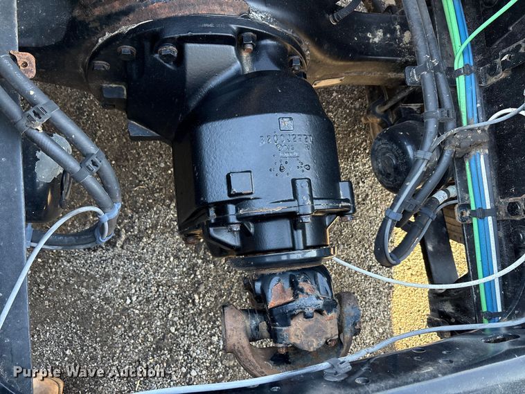 image for item EA7826 2016 Freightliner Cascadia 125 semi truck