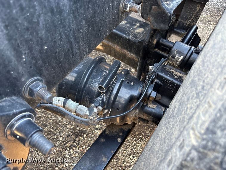 image for item EA7826 2016 Freightliner Cascadia 125 semi truck