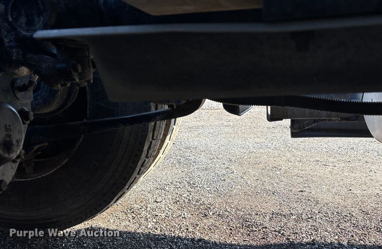 image for item EA7826 2016 Freightliner Cascadia 125 semi truck