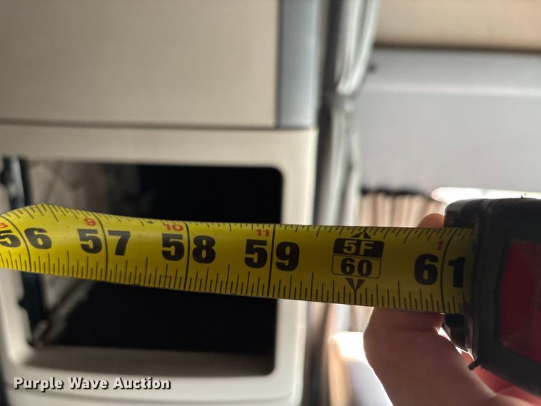 image for item EA7826 2016 Freightliner Cascadia 125 semi truck