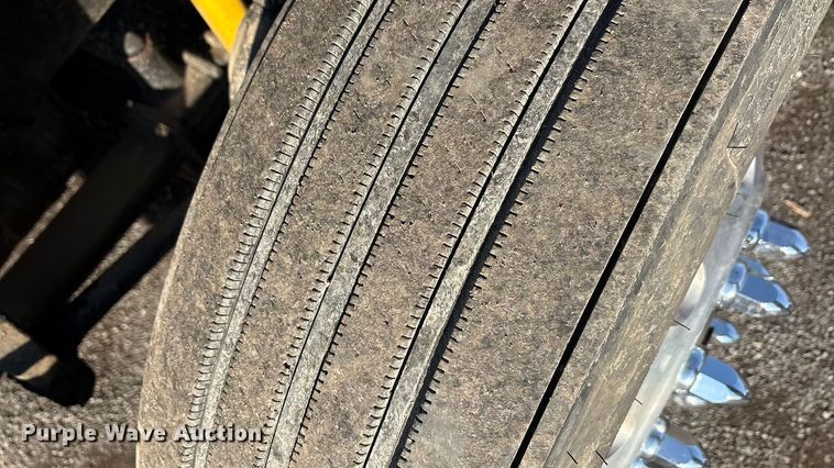 image for item EA7826 2016 Freightliner Cascadia 125 semi truck