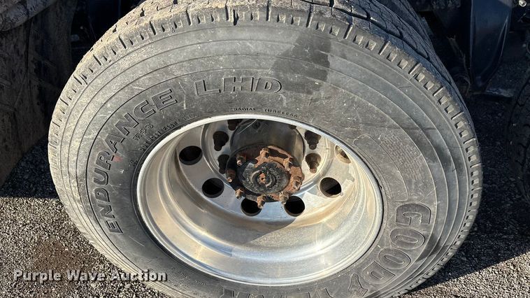 image for item EA7826 2016 Freightliner Cascadia 125 semi truck