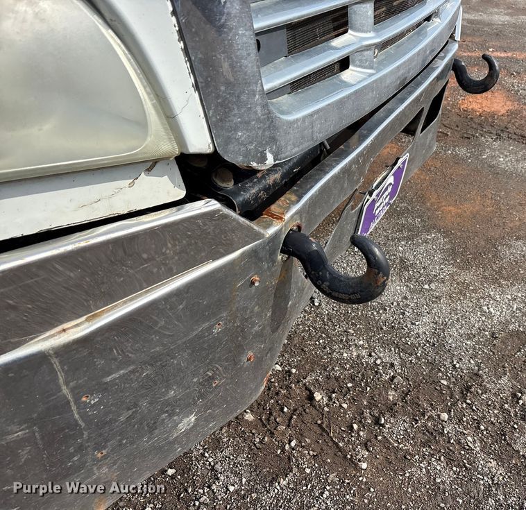 image for item EA7831 2012 Freightliner Cascadia semi truck