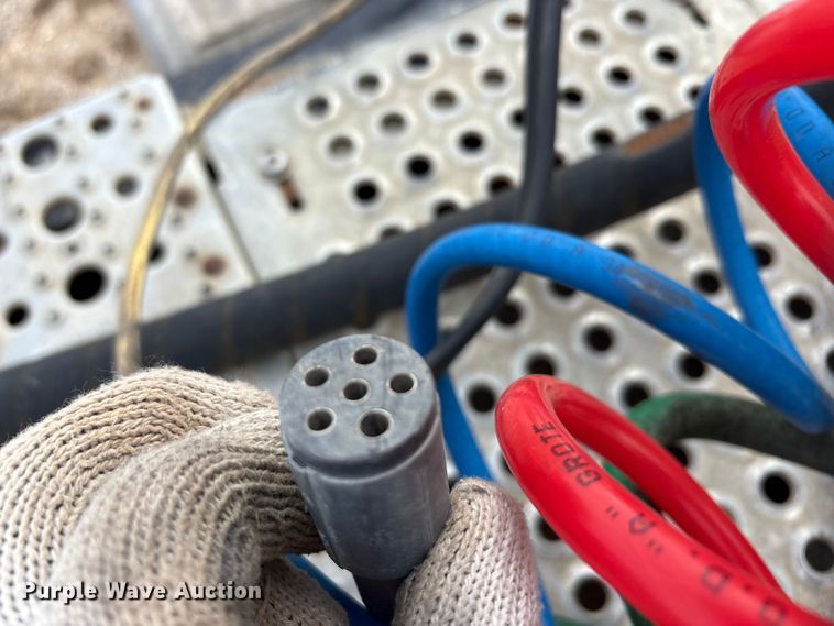 image for item EA7831 2012 Freightliner Cascadia semi truck