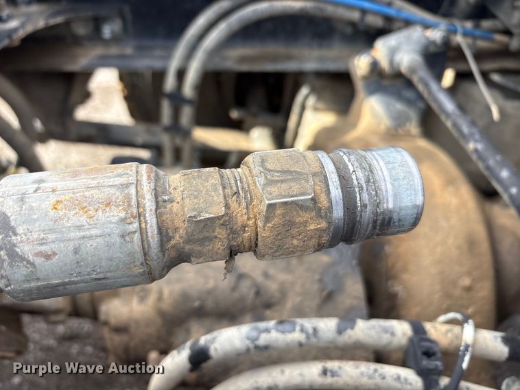 image for item EA7831 2012 Freightliner Cascadia semi truck