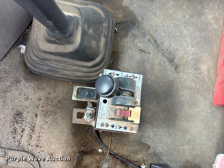 image for item EA7831 2012 Freightliner Cascadia semi truck